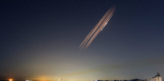 Irán amenaza a EE.UU. y sus aliados con privar el acceso al petróleo y gas de la región «durante años»