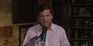 Tucker Carlson: «Trump se está mofando de Jesús»