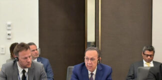 Valdez Albizu participa en mesa de alto nivel sobre fraude digital en servicios financieros