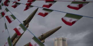 Tasnim: Irán decide no asistir a las negociaciones con EE.UU. poco antes de que expire el alto el fuego