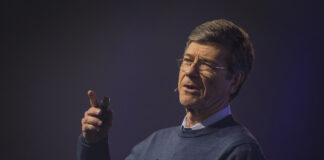 Sachs nombra una «abrumadora» creencia falsa de EE.UU.