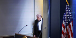 CBS: Tirador confiesa quién era su objetivo en la Cena de Corresponsales de la Casa Blanca