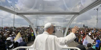 El Papa: «¡África necesita liberarse de la plaga de la corrupción!»