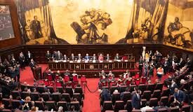 Ante desacatos legislativos, la Finjus insta al Congreso “a atender cuentas pendientes con Tribunal Constitucional”