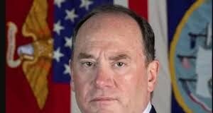 Trump comenta el despido del jefe de la Armada de EE.UU.