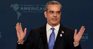 Abinader dice sentirse aliviado de que Trump esté a salvo «después de un cobarde ataque de anoche»