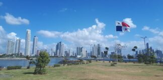 Panamá elimina la visa estampada para los dominicanos