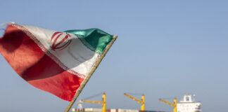 Ejército iraní: Nunca daremos marcha atrás en Ormuz