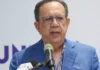 Ratifica. Decreto: Luis Abinader confirma a Héctor Valdez Albizu como gobernador del Banco Central