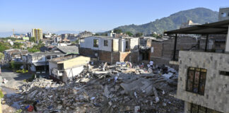 Colombia eleva el número de muertos por el potente sismo