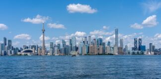 Primer ministro canadiense reacciona al renombramiento del lago Ontario por Trump