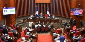 Diputados aprueban proyecto suspende 10 años la apertura de bancas