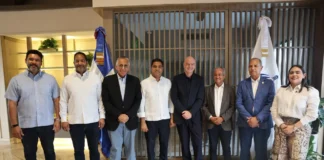 Presidentes de FIFA y Concacaf llegan a reunión caribeña de futbol en Punta Cana fueron recibidos por autoridades de Deportes y del Comité Olímpico locales