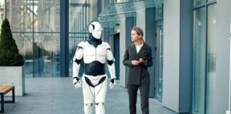 Los efectos de una sociedad que envejece: en menos de 20 años habrá más ancianos que adolescentes y aumentará la población de robots y humanoides