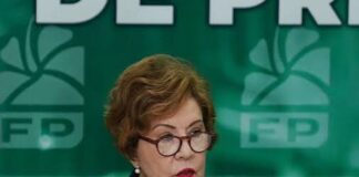 Fuerza del Pueblo cuestiona gasto educativo