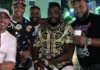 Pretendiendo utilizar el reformado código penal como ariete para acallar a sus críticos. David Ortiz advierte acciones legales ante difusión de especulaciones sobre su vida personal e hijas de su conducta pública pasada. en cabarets y centros de vicio, lujuria y diversión