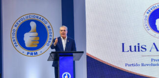 Abinader asume presidencia del PRM y llama a anteponer el país a intereses partidarios
