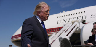 Hacen una pregunta incómoda a Trump sobre los precios del petróleo y responde así