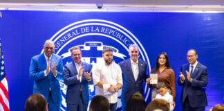 Abinader inicia entrega oficial del Pasaporte Electrónico en Nueva York, Nueva Jersey y Boston para dominicanos que no han cambiado su nacionalidad
