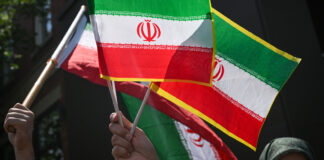 «¿Querían arrastrar a Irán de vuelta a los años 70?»: Irán trolea a EE.UU.