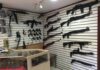 Ocupan armas de guerra y 40,000 municiones durante allanamientos a 18 armerías