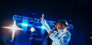 Ramón Orlando: tocó piano, cantó, bailó y saltó de alegría en una noche inolvidable de merengue