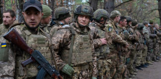«Arrastrarlos a la carnicería»: ¿cómo Rusia combate el reclutamiento de mercenarios para Kiev?