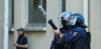 Francia suspende el uso de granadas aturdidoras en las protestas estudiantiles tras perder un menor una mano